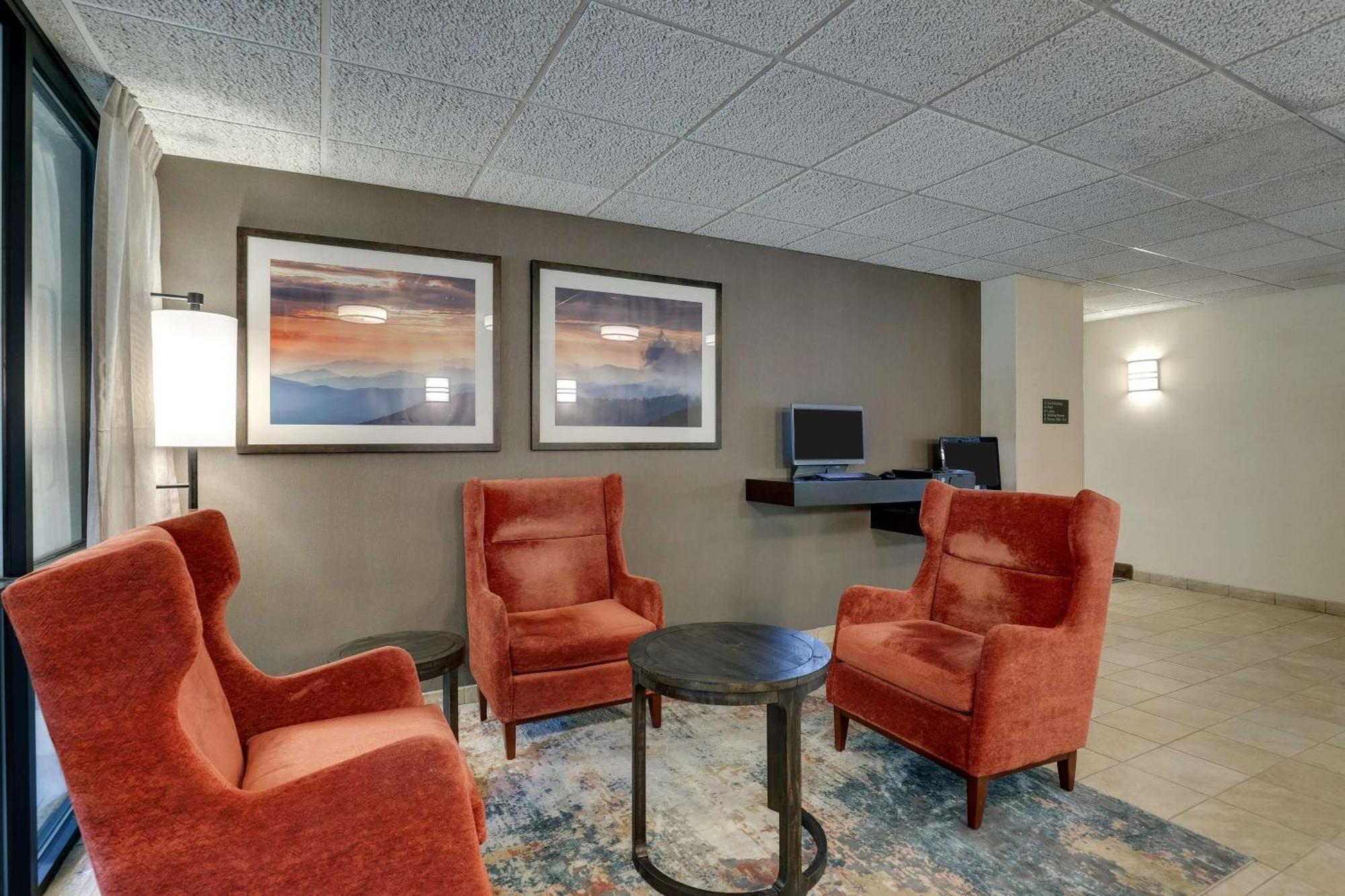 Drury Inn & Suites Charlotte University Place Ngoại thất bức ảnh
