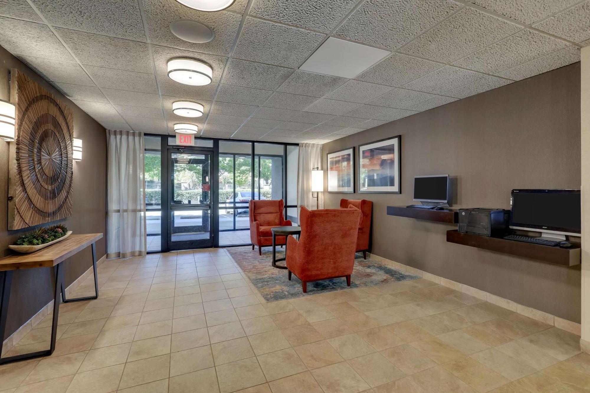 Drury Inn & Suites Charlotte University Place Ngoại thất bức ảnh