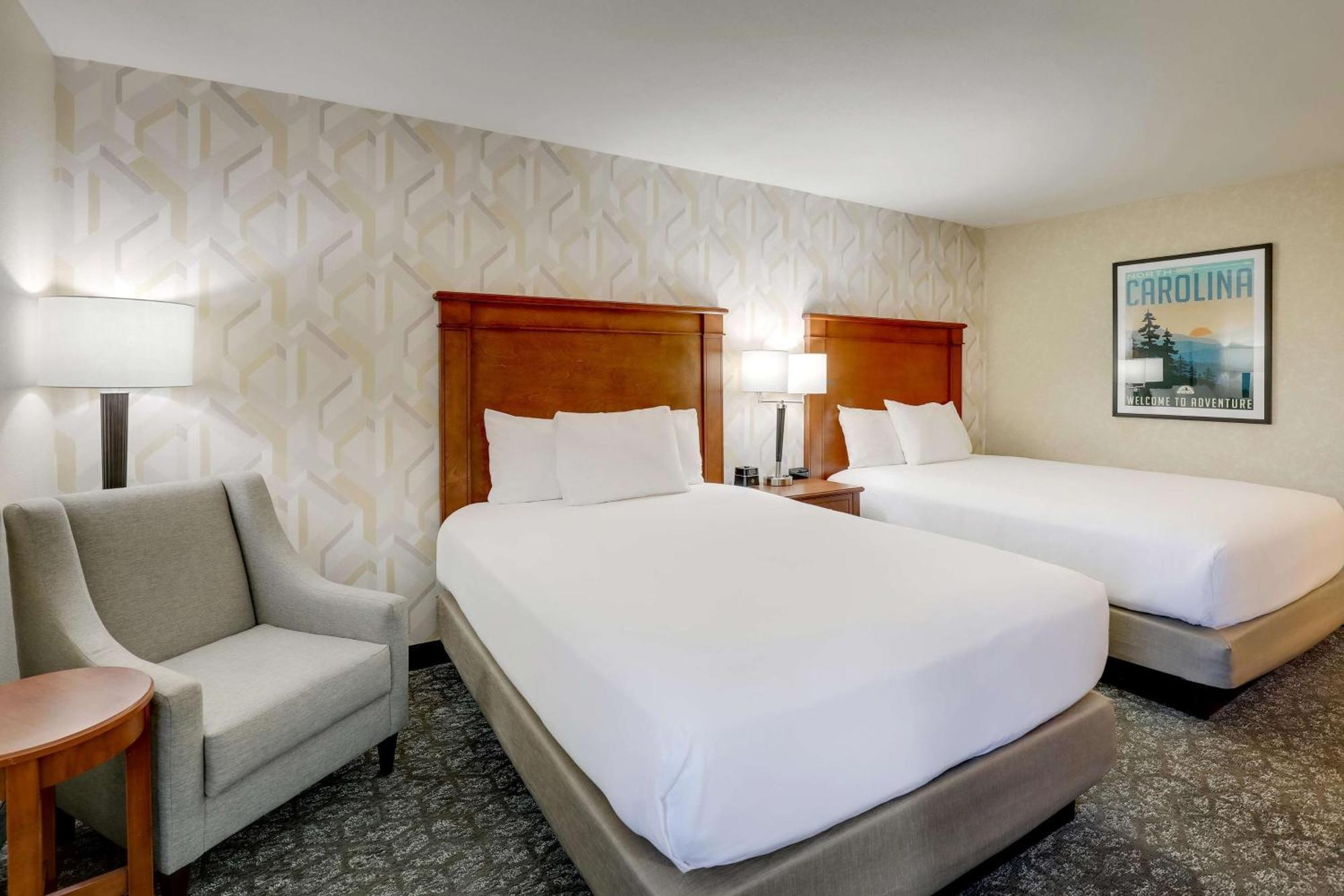 Drury Inn & Suites Charlotte University Place Ngoại thất bức ảnh