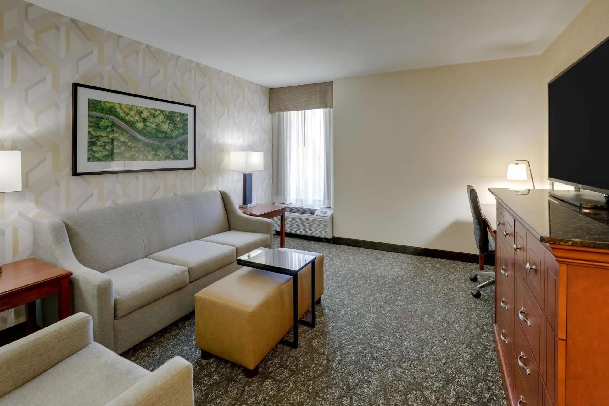 Drury Inn & Suites Charlotte University Place Ngoại thất bức ảnh