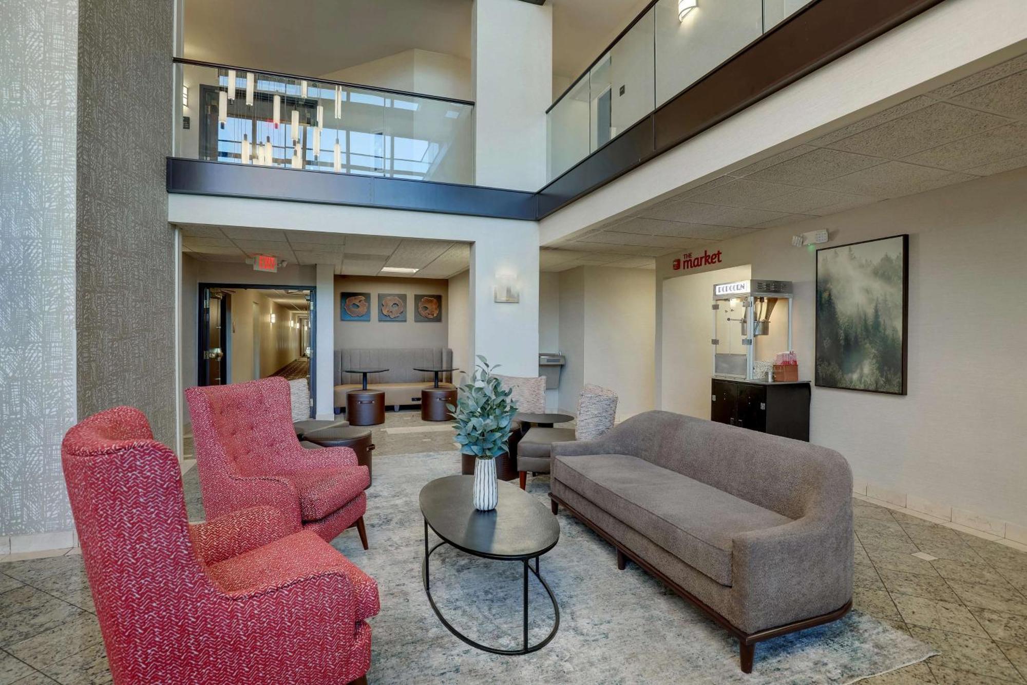 Drury Inn & Suites Charlotte University Place Ngoại thất bức ảnh
