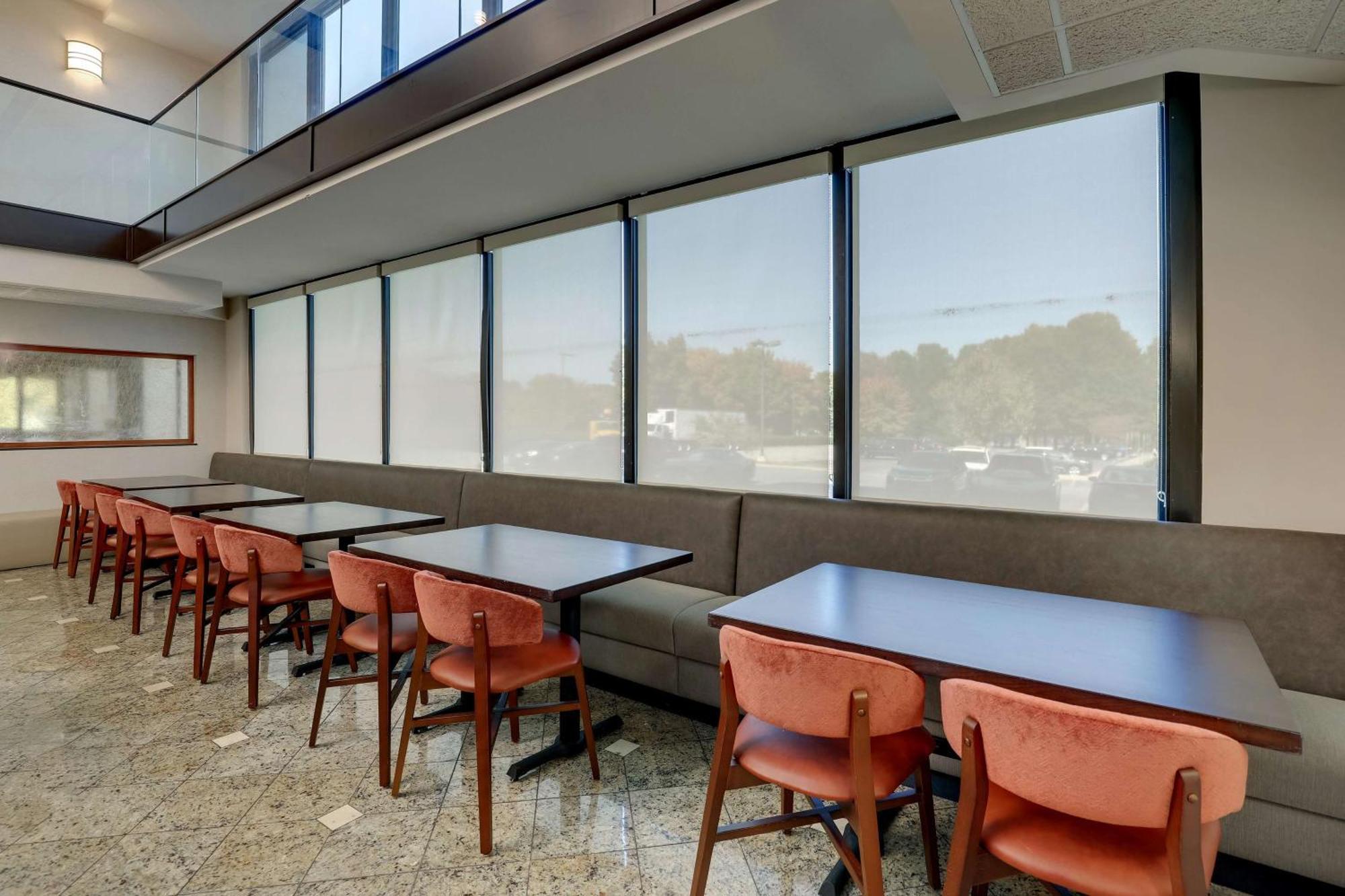 Drury Inn & Suites Charlotte University Place Ngoại thất bức ảnh